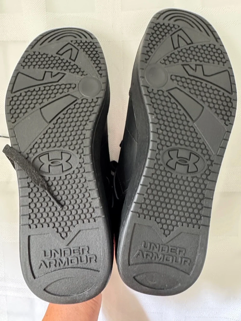 Under Armour all black